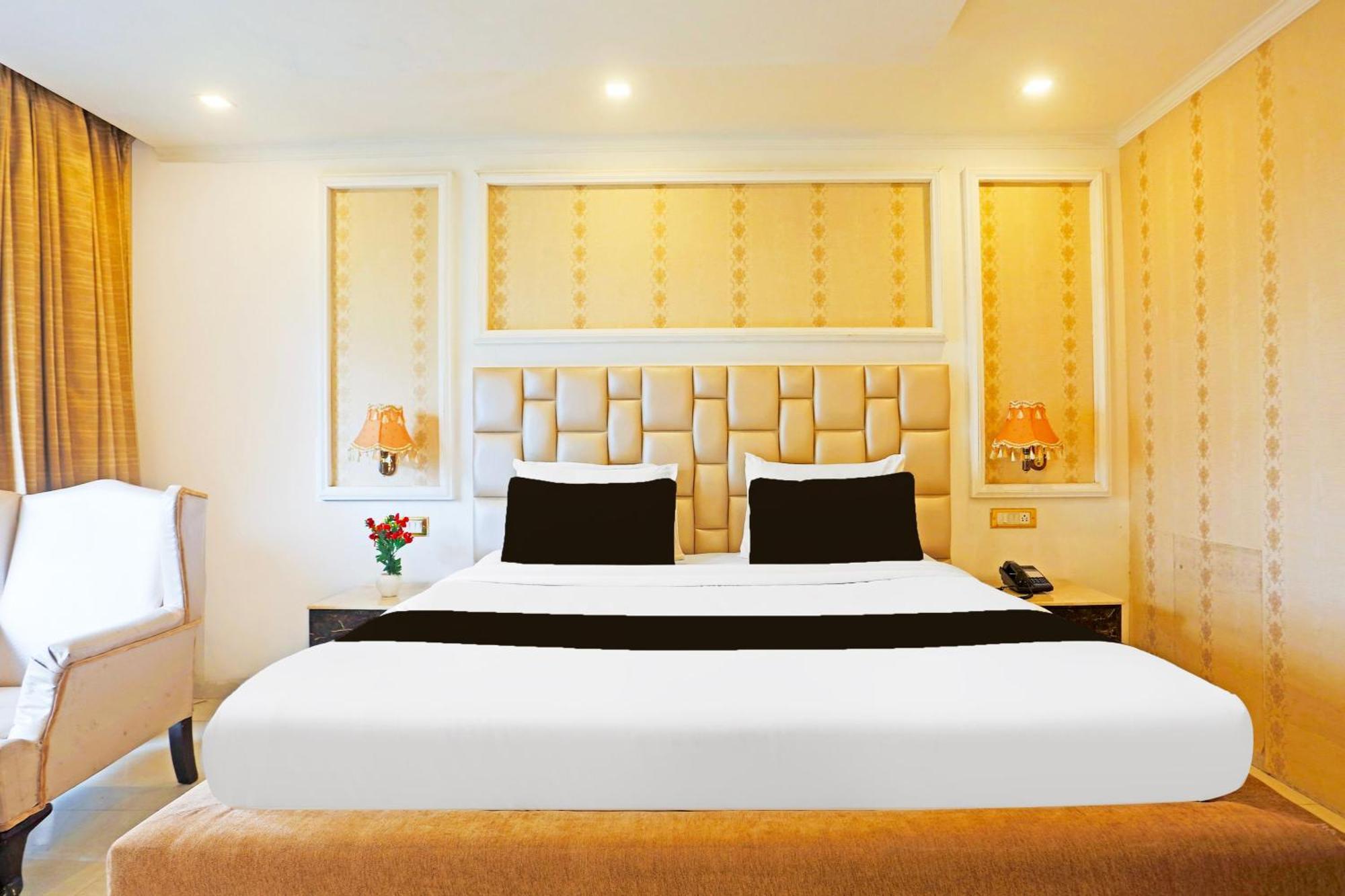 Super Townhouse Oak Dharamshala Near Maximus Mall 外观 照片