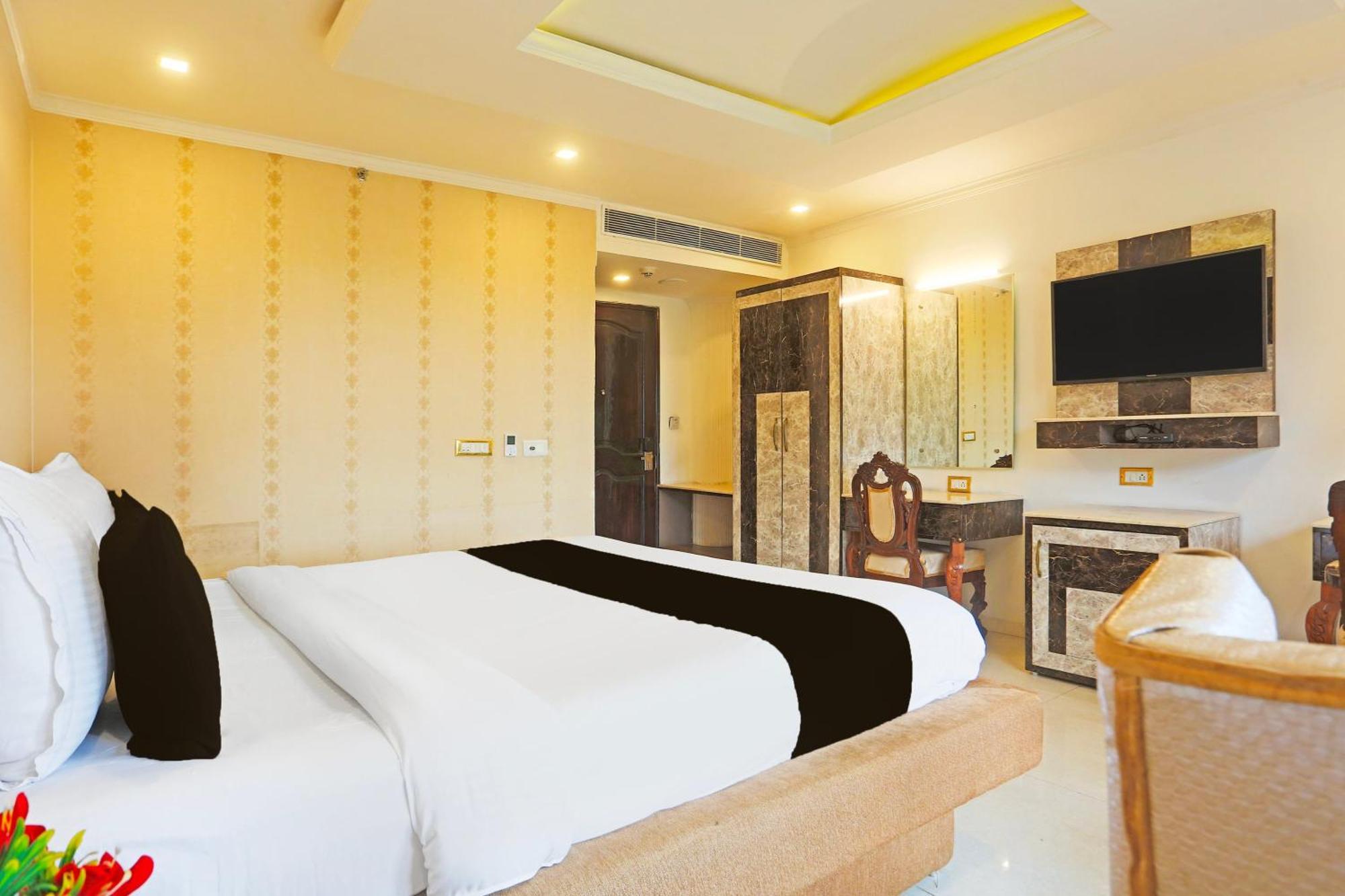 Super Townhouse Oak Dharamshala Near Maximus Mall 外观 照片