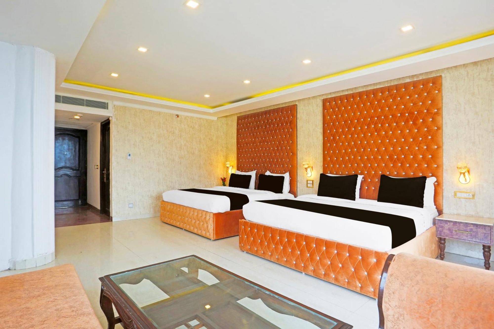 Super Townhouse Oak Dharamshala Near Maximus Mall 外观 照片