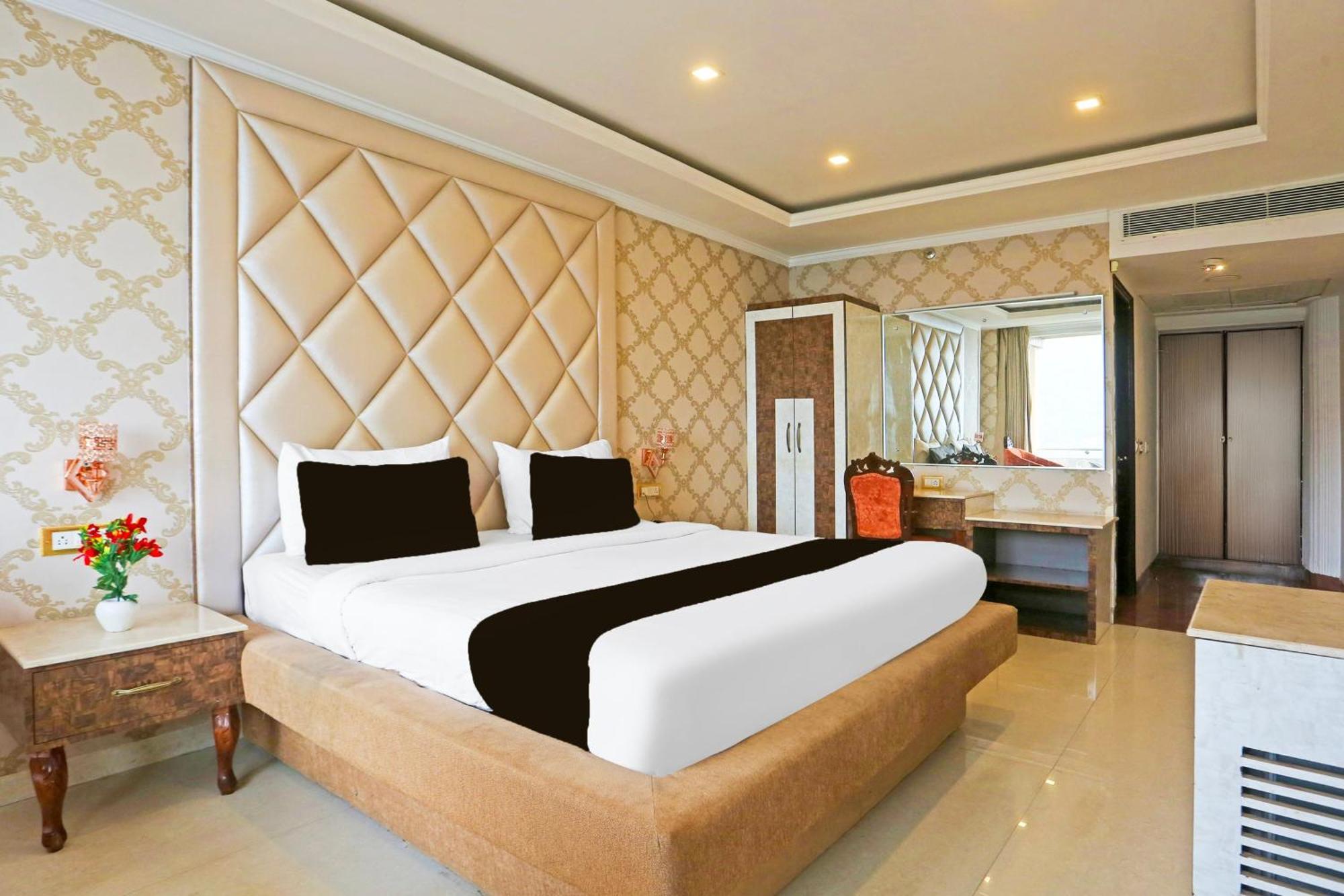 Super Townhouse Oak Dharamshala Near Maximus Mall 外观 照片